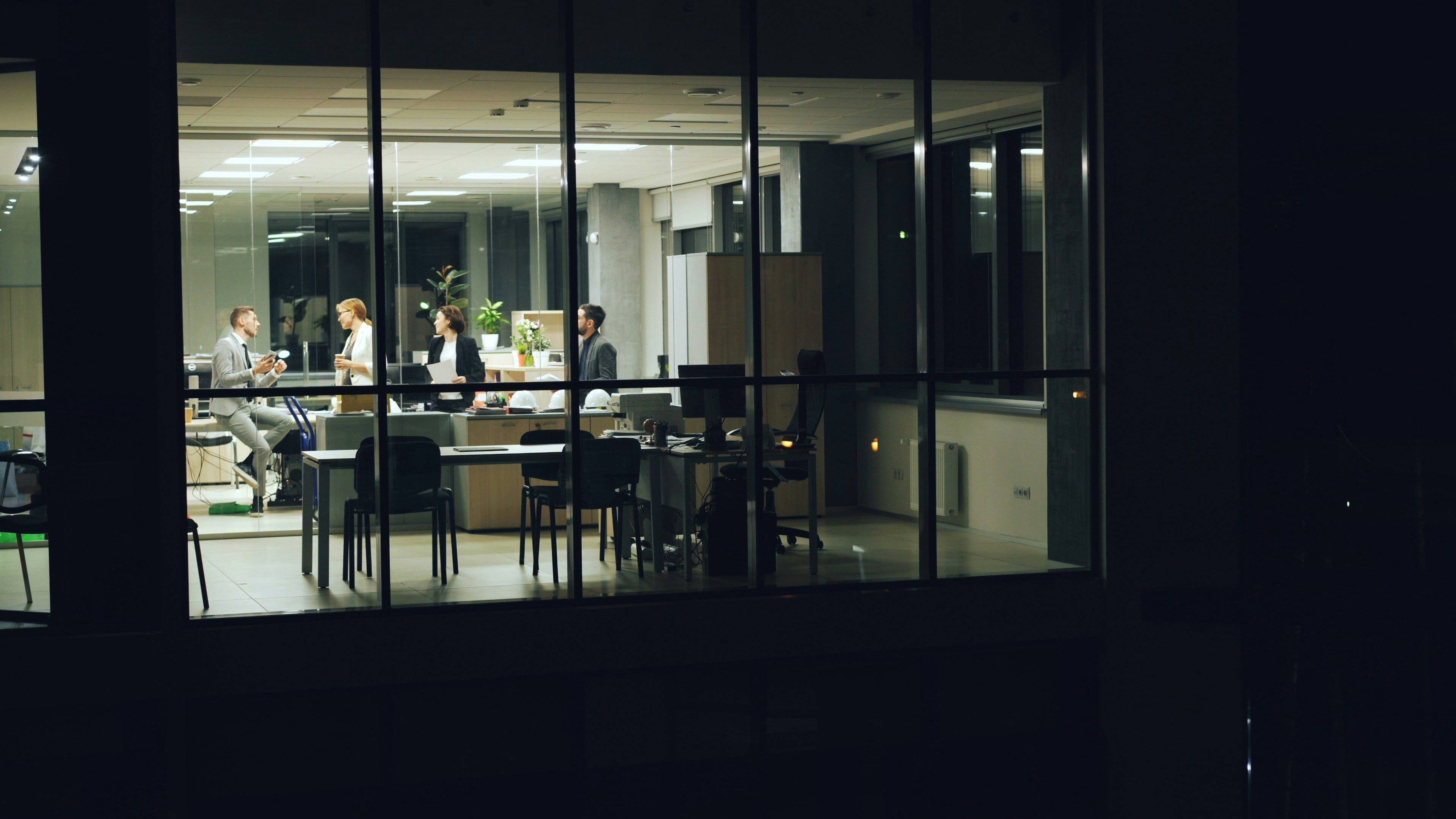 What to Eat on a Finance Workday When You Know You’ll Be Stuck Late