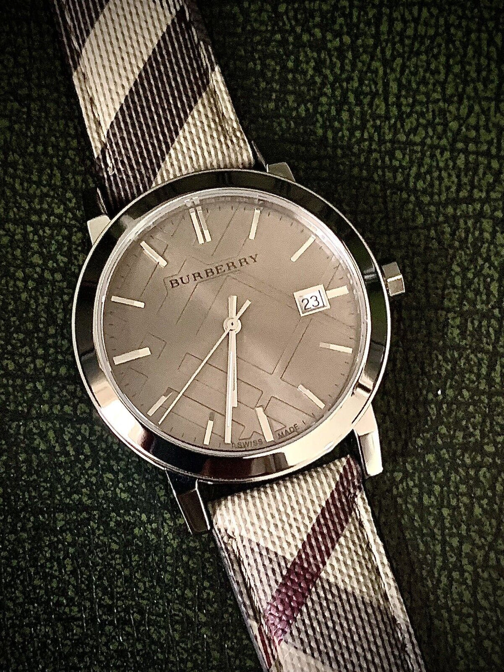 Burberry BU9029 Men’s Watch – Beige Dial 